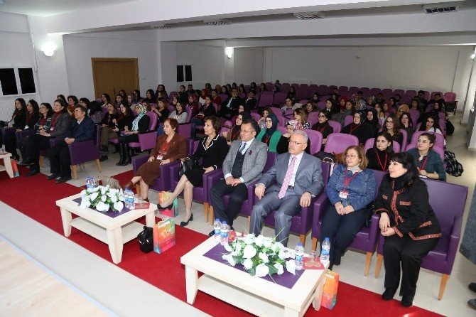 Bozok Üniversitesinde Yenidoğan Hemşireliği Kursu Açıldı
