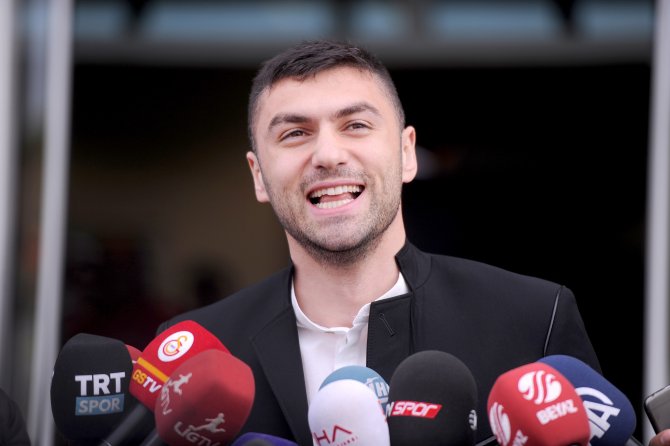 Burak Yılmaz, Dursun Özbek'le görüşmeden Galatasaray'dan ayrıldı