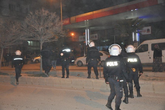 Nizip’te Taşlı Sopalı Kavga: 1’i Polis 3 Yaralı