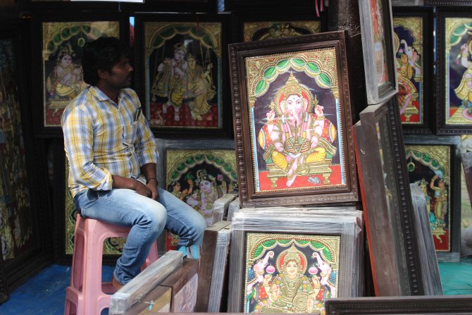 Hindistan’da 23 ülkenin el sanatlarını sergilediği festivale yoğun ilgi