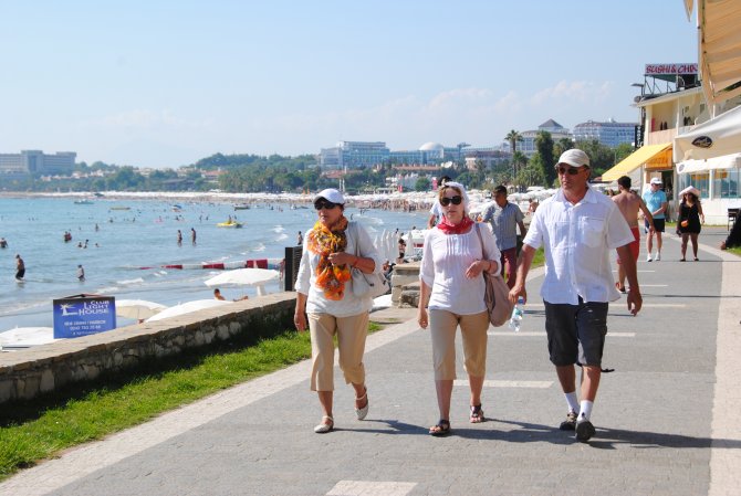 Kontrolsüz yatak artışı sezon öncesi Antalya turizmini zor durumda bıraktı