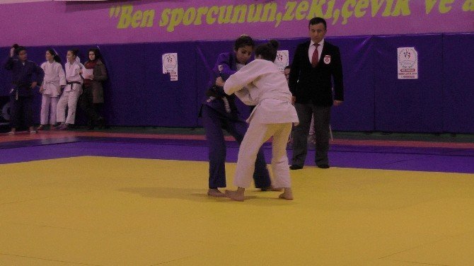Judo Yarı Final Müsabakaları Muş’ta Yapıldı