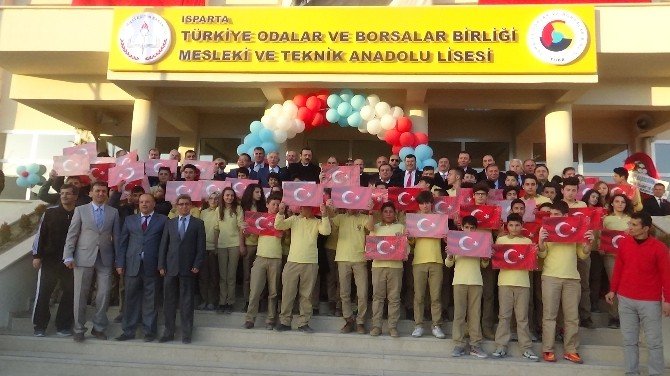 Hisarcıklıoğlu: "Eğitime Yatırım Yapan Kazanır"