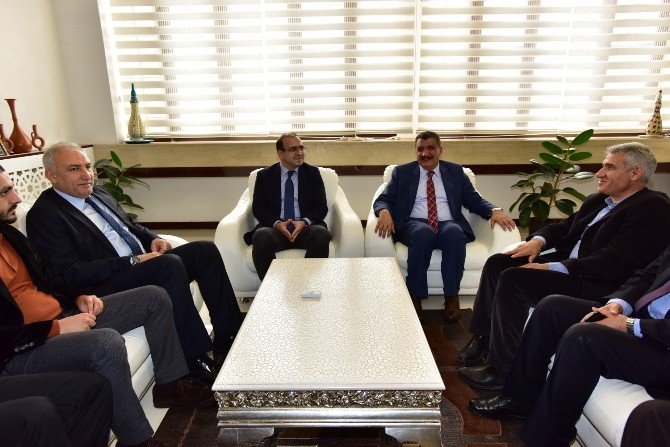 Milletvekili Özhan, Başkan Gürkan’ı Ziyaret Etti