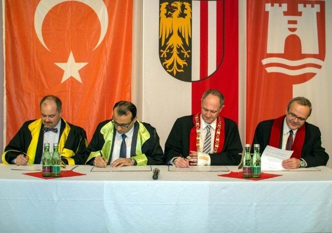 Namık Kemal Üniversitesi İle Avusturya Johannes Kepler Üniversitesi Arasında İşbirliği Anlaşması