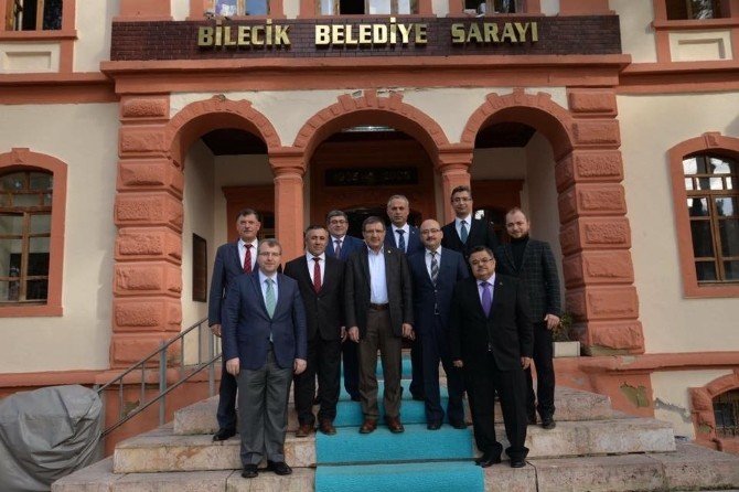 AK Parti Yerel Yönetimler Başkan Yardımcısı Şeker’den Belediye Başkanı Selim Yağcı’ya Ziyaret