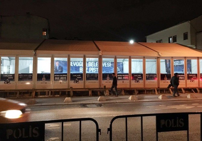 Beyoğlu Belediyesi Buz Pisti Açıldı