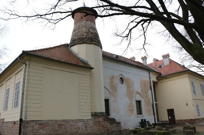 Macaristan, 450 Yıllık Kanuni Sultan Süleyman Camisi’nin Minaresinin Yeniden Yapımına İzin Vermiyor