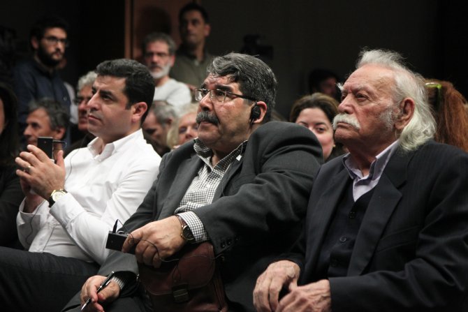 Selahattin Demirtaş ve Salih Müslim 'Öcalan' konferansında konuştu