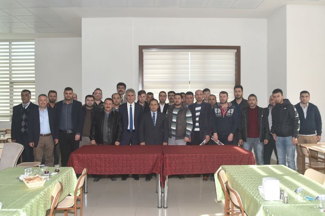 Sarıçam Belediye Başkanı Bilal Uludağ berberlerle bir araya geldi