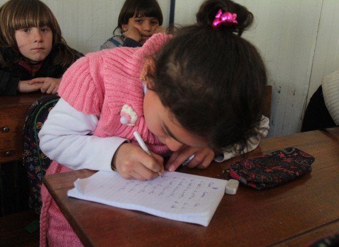 Savaşın Çocukları Türkçe Öğreniyor