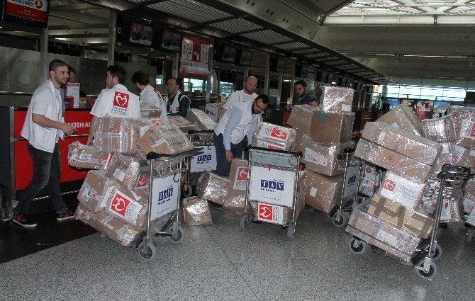 Yeryüzü Doktorları Hem Tedavi Edecek Hem De Eğitecek