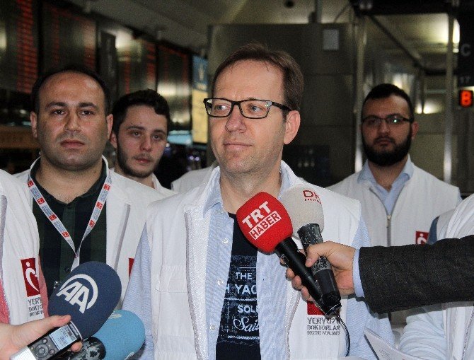 Yeryüzü Doktorları Hem Tedavi Edecek Hem De Eğitecek