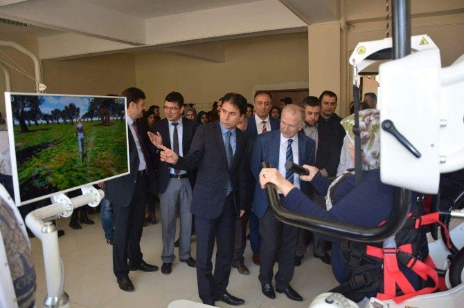 Vali Ceylan Kozaklı Fizik Tedavi Hastanesini Ziyaret Etti
