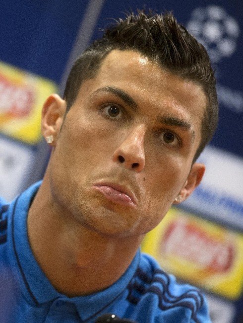 Ronaldo Basın Toplantısını Terk Etti