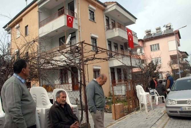 Ankara’daki Patlamada Ölen Sivil Memurun Fethiye’deki Baba Ocağına Ateş Düştü