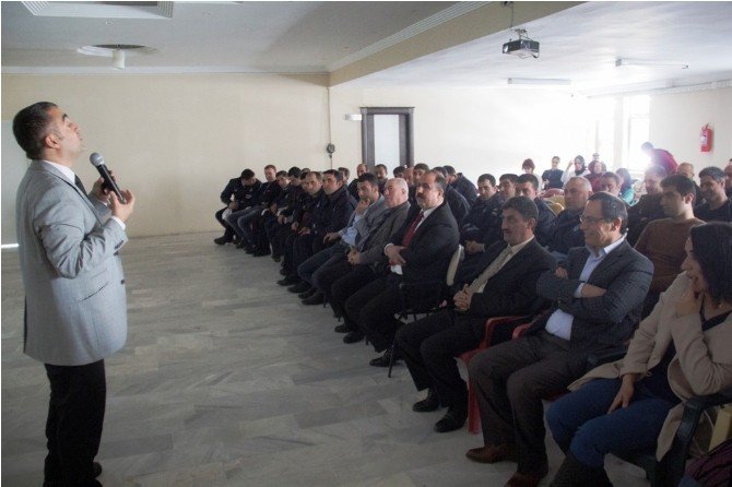 Bitlis Belediyesi Personeline Etkili İletişim Eğitimi