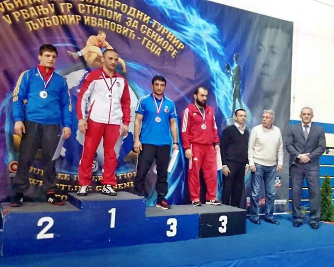 Kırşehir AEÜ spor öğrencilerinden madalya sevinci