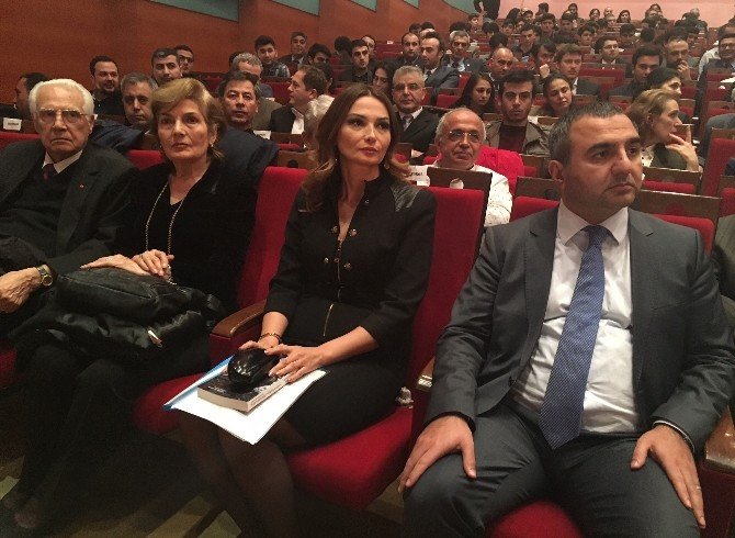 Azeri Milletvekili İzmir’den Dünyaya Seslendi