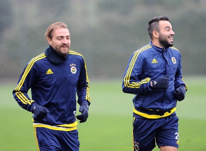 Fenerbahçe, Bursaspor Maçı Hazırlıklarını Sürdürüyor