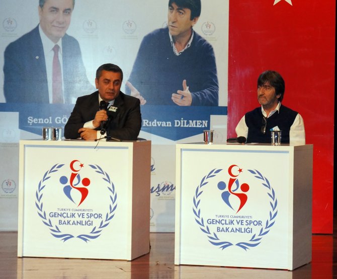 Rıdvan Dilmen: Türkiye'de federasyondan değil, UEFA'dan korkuluyor