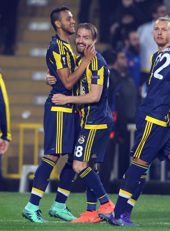 Fenerbahçe'nin yıldız oyuncusu UEFA'da haftanın 11'ine girdi