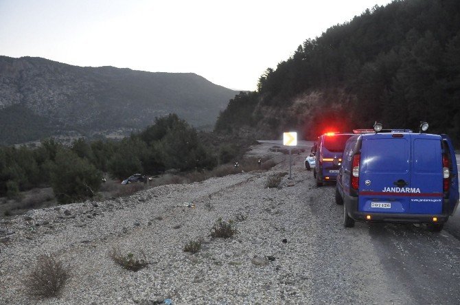 Antalya’da Trafik Kazası: 2 Ölü, 2 Yaralı