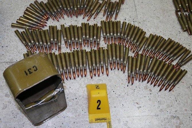 PKK’nın Kuryesi ‘Zagros’ Silahıyla Yakalandı
