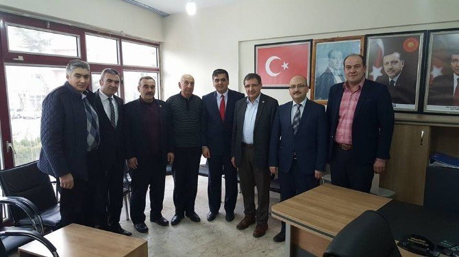 AK Parti Yerel Yönetimler Başkan Yardımcısı Şeker’den Başkan Yalçın’a Ziyaret