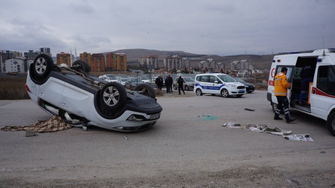Ankara’da feci kaza: 4 yaşındaki çocuk öldü, anne ve kardeşi yaralandı
