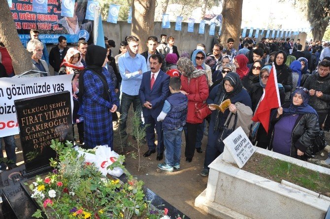 Fırat Çakıroğlu, Ölümünün Birinci Yılında Mezarı Başında Dualarla Anıldı