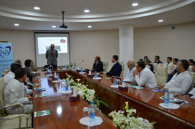Fatih Üniversitesi ve Azerbaycan Tıp Üniversitesi doktorları Bakü'de buluştu