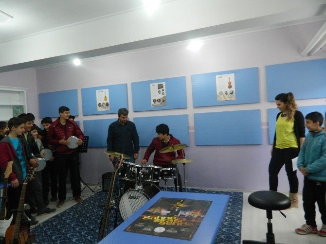 Ortaokul Öğrencileri Lise Gezilerine Devam Ediyor