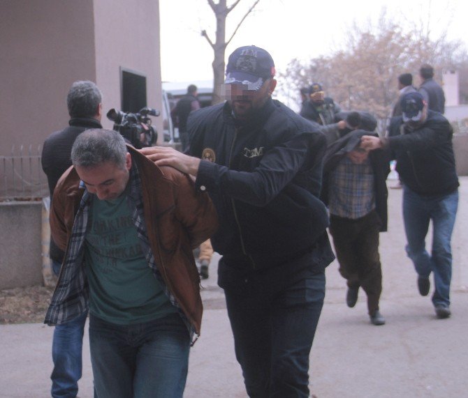 Ankara’daki Terör Saldırısıyla İlgili Gözaltına Alınan 21 Kişi Adliyede