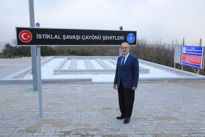 Bursa'da şehitlikler onarılıyor