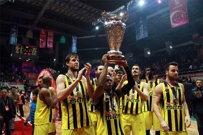 Fenerbahçe, 5. Kez Kupanın Sahibi
