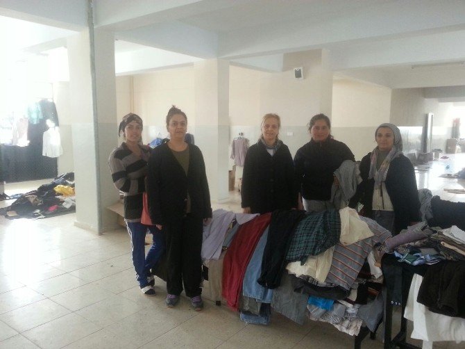 İzmirli Ev Hanımları Siirt’e Gönül Köprüsü Kurdu