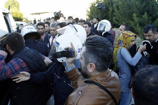 Akdeniz Üniversitesinde Olaylar: 15 Gözaltı