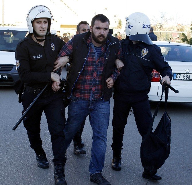 Akdeniz Üniversitesinde Olaylar: 15 Gözaltı