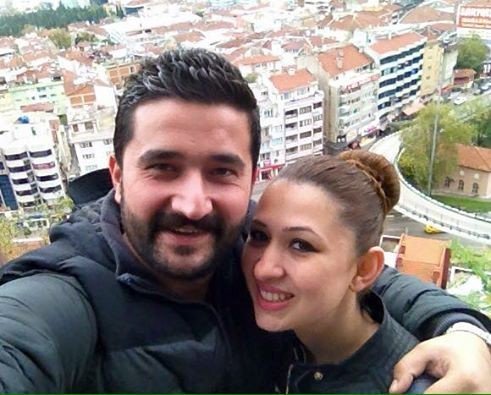 Eşiyle Sahilde Gezerken Madde Bağımlısı Tarafından Öldürülen Akyıldız’ın Ailesi İmza Kampanyası Başlattı