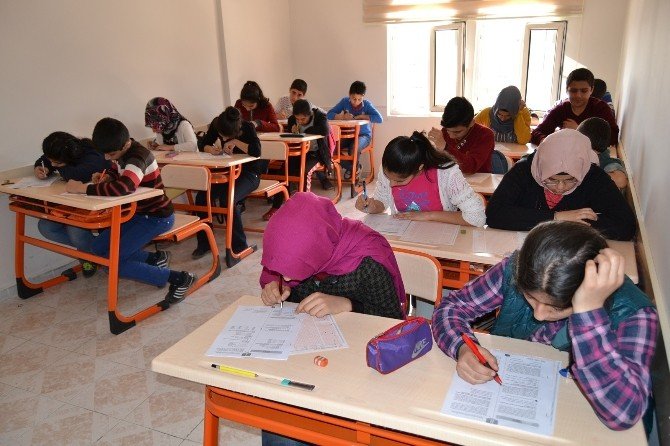 Eyyübiye Belediyesi Öğrencilere Deneme Sınavı Yaptı