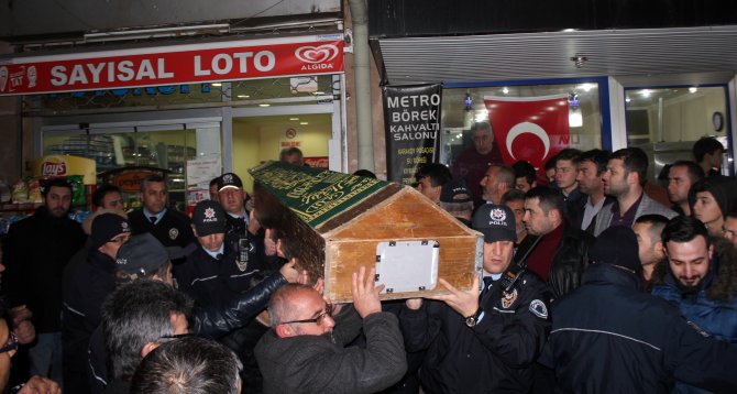 Yüklü miktarda borcu olan genç esnaf, işyerinde canına kıydı