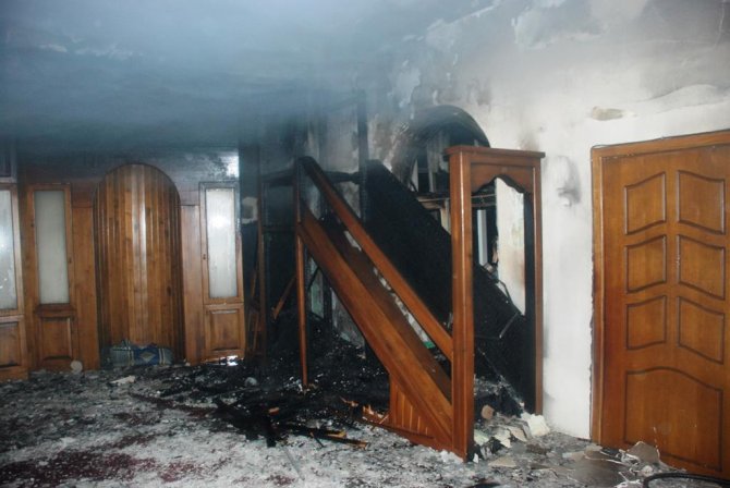 Osmaniye'de cami ikinci kez yandı