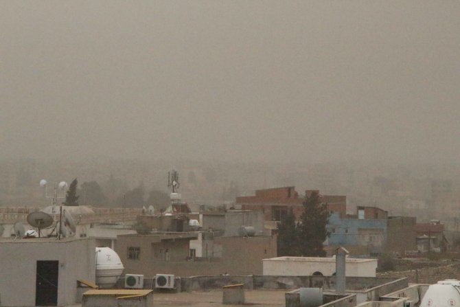 Nusaybin’de toz fırtınası