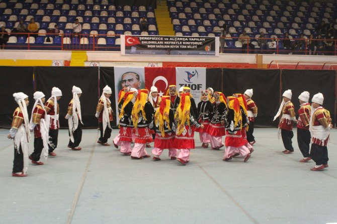 Halk oyunları yarışması Antakya’da yapıldı