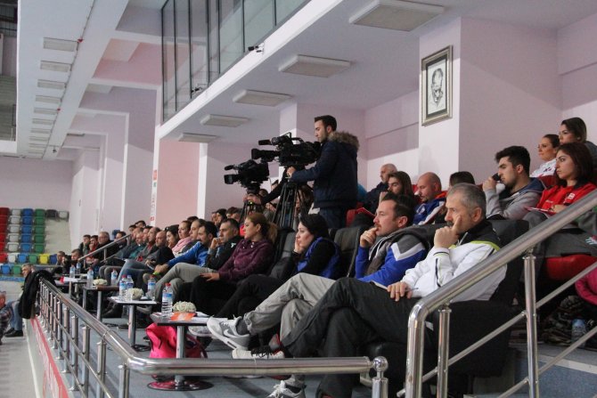 Voleybol Federasyonu semineri Bursa'da yapıldı