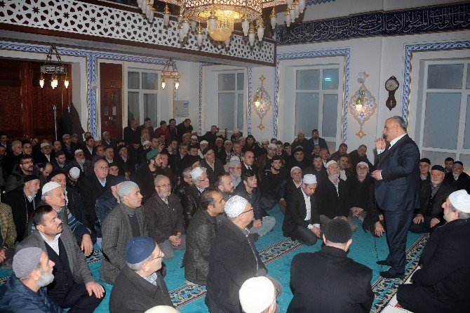 Başkan Hasan Can, Sabah Namazında Cemaatle Buluştu