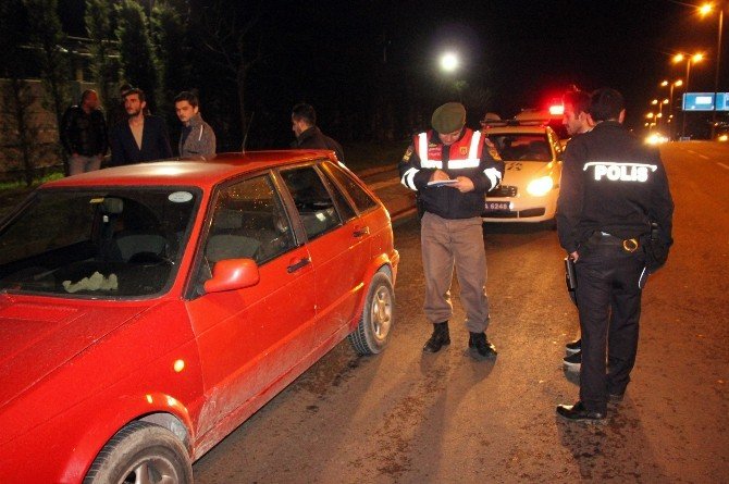 Alkollü Sürücü Polis Aracına Çarptı