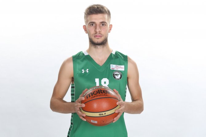 Darüşşafaka Doğuş Basketbol’un genç yeteneği Özdemiroğlu hayatını oynadı