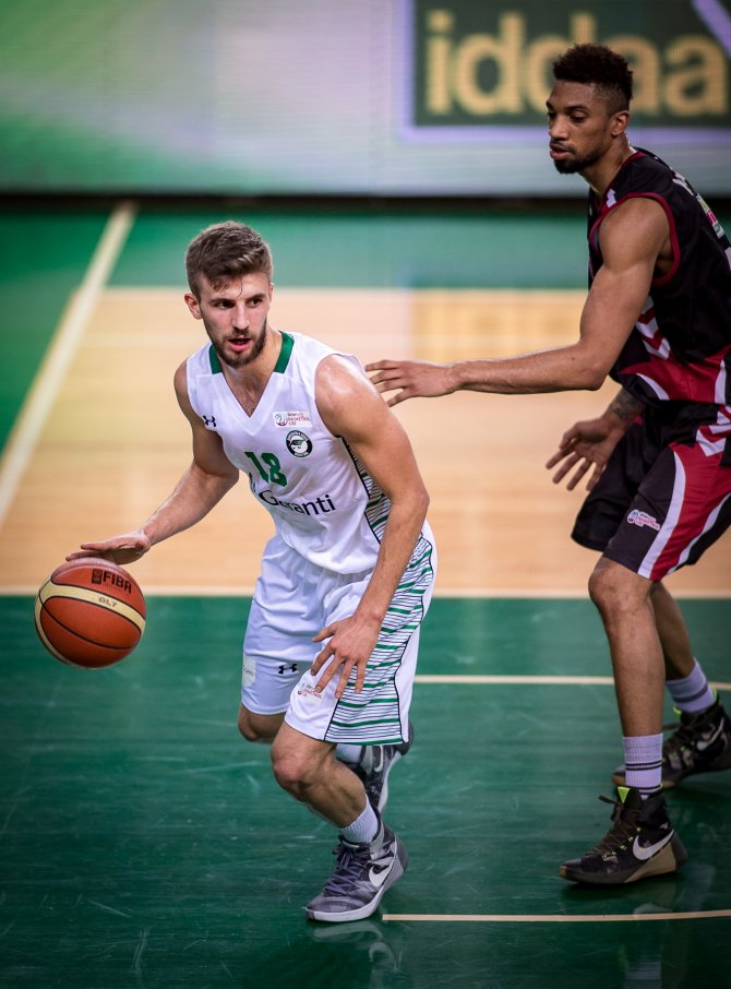 Darüşşafaka Doğuş Basketbol’un genç yeteneği Özdemiroğlu hayatını oynadı